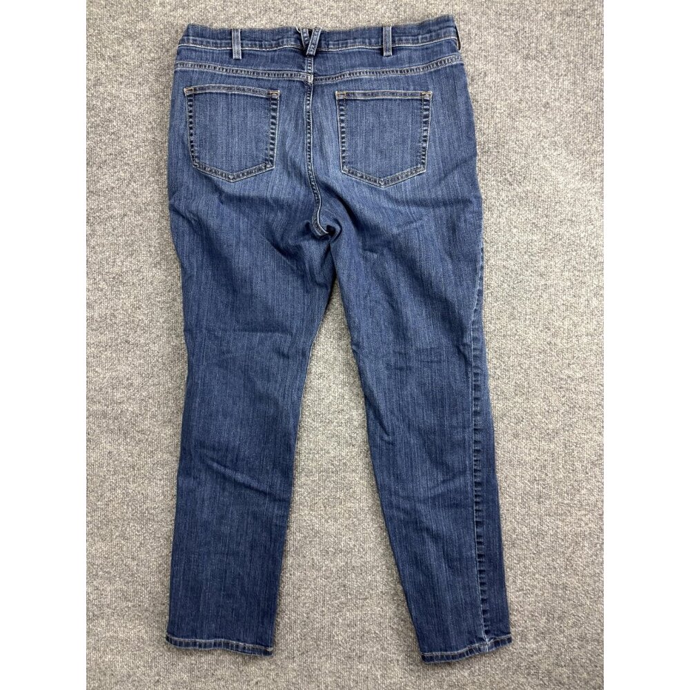 Duluth Trading Co Straight Jeans Womens 12 Blue Med Wash Mid Rise Stretch 12x31 - Picture 7 of 8